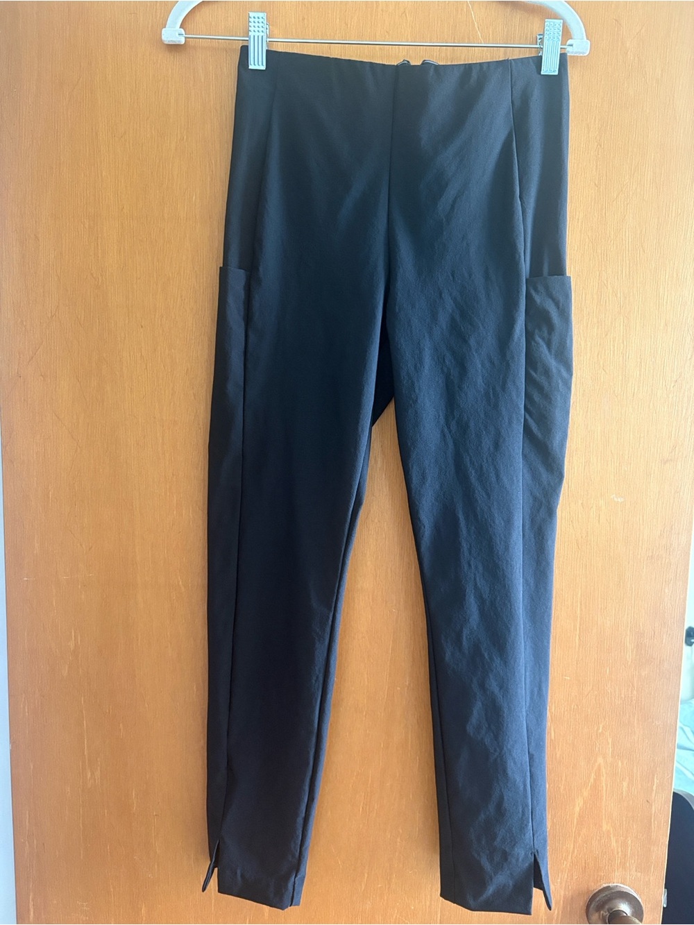 Athleta Black Cropped Performance Ankle Pants